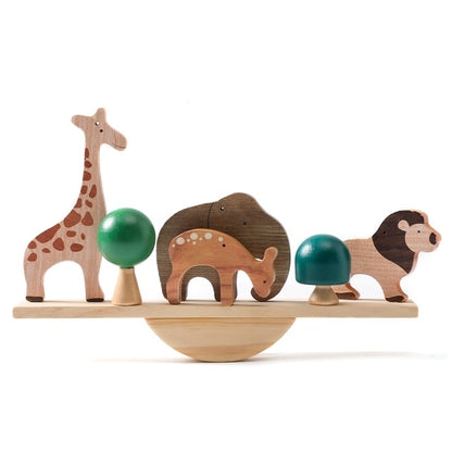 Jeux d'équilibre avec jolies figurines en bois Grands animaux