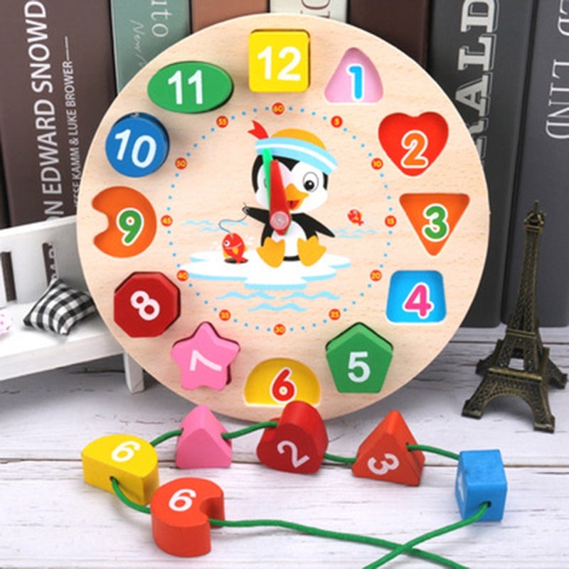 Horloge puzzle en bois avec formes et chiffres colorés 